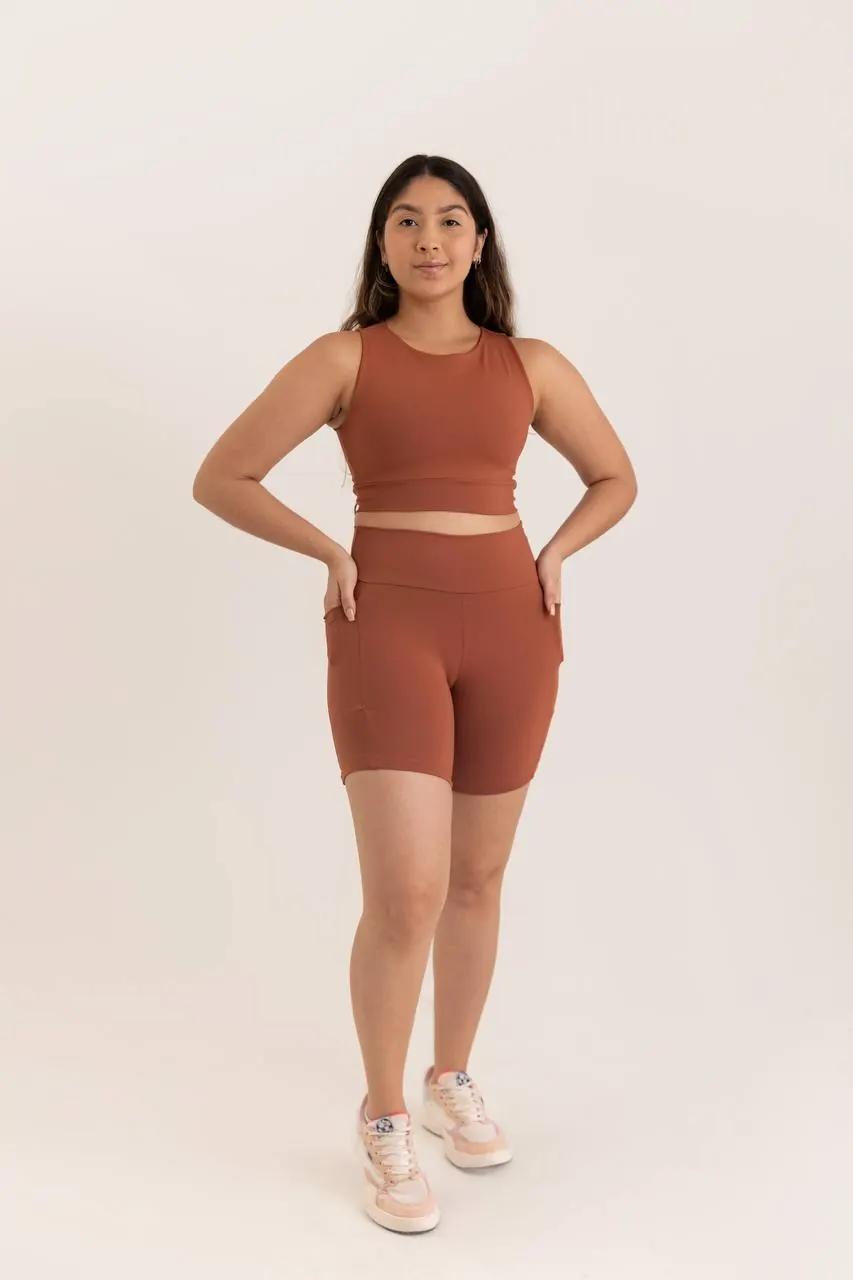 Conjunto de top e bermuda terracota